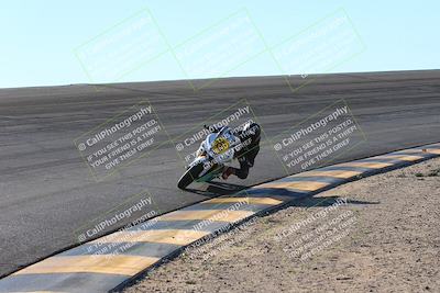 media/Dec-06-2024-CVMA Friday Practice (Fri) [[e1d1c5d4fc]]/4-Group 4 and Trackday/Session 5 (Bowl)/